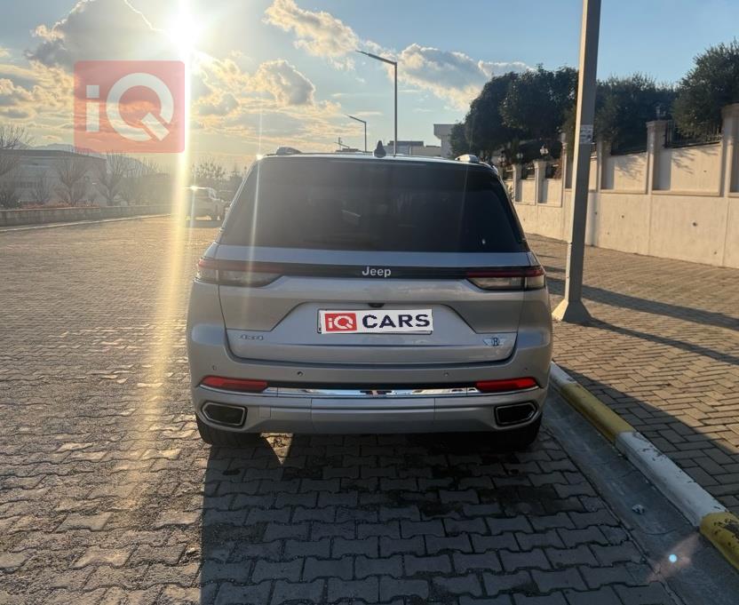 جيب جراند شيروكي